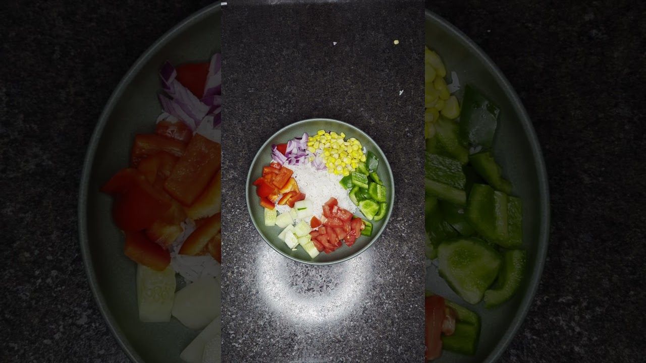 Chicken bowl with rice and vegetables